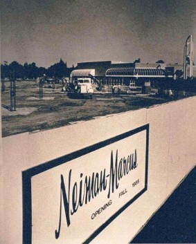 Stanford Shopping Center - Super regional mall in Palo Alto